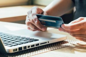 З 1 червня в Україні вводяться нові обмеження на карткові перекази між фізичними особами