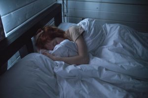 Чому не можна фотографувати сплячих людей — прикмета про витік енергії