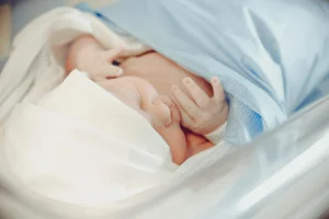Жінкам пропонують виплачувати 50 тисяч гривень за народження дитини