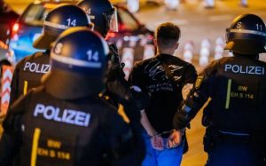 Троє українців затримані у Німеччині в справі диверсій на користь РФ