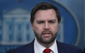 Венс: Росія вимагає занадто багато для припинення конфлікту