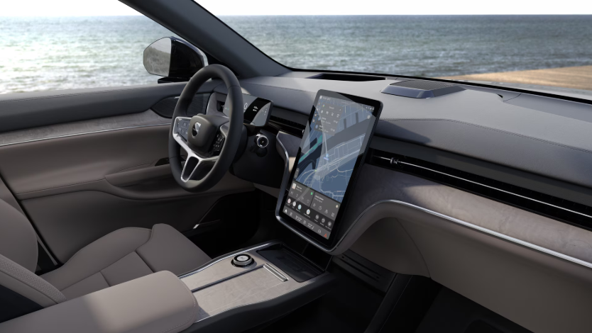 Volvo EX90 для щоденного життя: зручність, пробіг, технології у місті