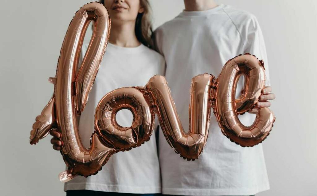 Яке 14 лютого свято, що відзначають в Україні та світі в цей день, яке свято церковне, прикмети