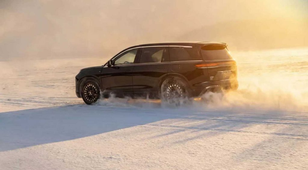 BYD представила електричний SUV Great Tang із запасом ходу до 950 км і зарядкою за 9 хвилин