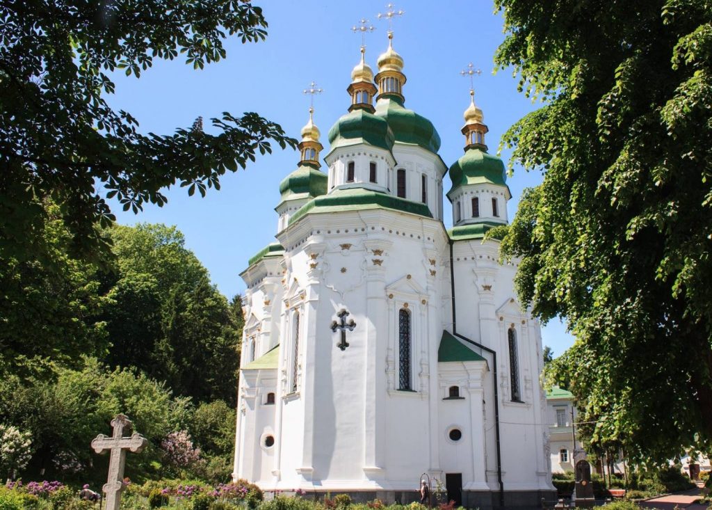 Коли і де святити паску в Києві 2026: розклад освячення у Лаврі, Золотоверхому соборі та інших храмах