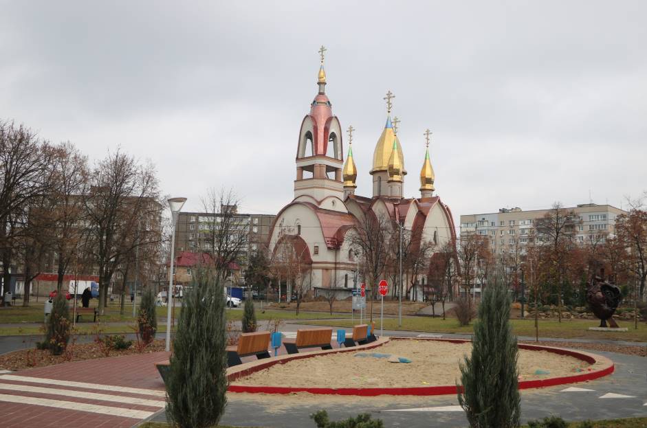 Де у Дніпрі освятити паски на Великдень 2026: адреси храмів і графік освячення
