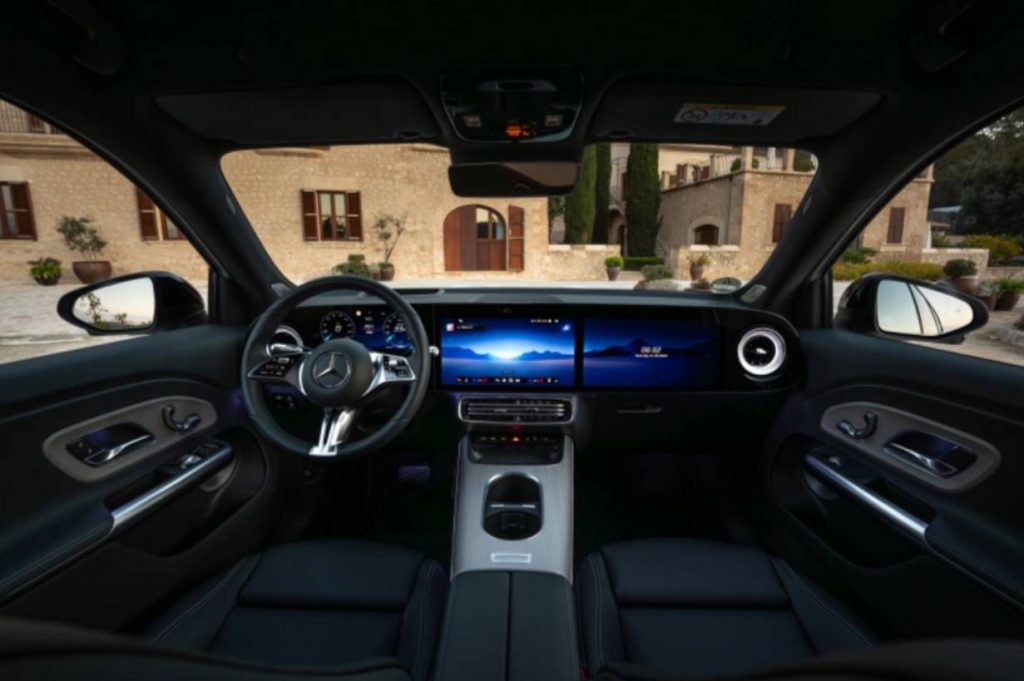 Mercedes-Benz оновила GLB: сімейний SUV з повним приводом, 800-вольтною системою і запасом ходу до 631 км