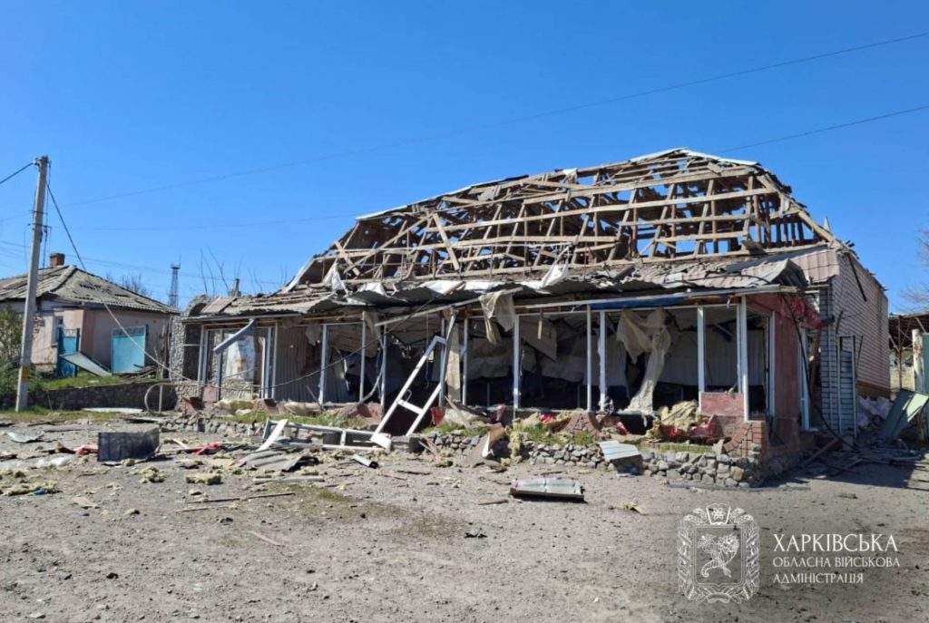 Росія вдарила балістичною ракетою по Мерефі на Харківщині: четверо загиблих, 18 постраждалих