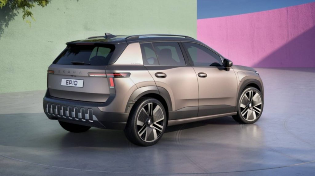 Skoda Epiq готується до прем’єри: електрокросовер отримає три версії, запас ходу до 430 км і ціну на рівні Kamiq