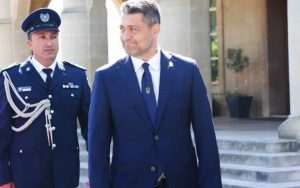 Дізнайтеся, чому посол України на Кіпрі Сергій Ніжинський подав у відставку: деталі заяви, посилання на закон і контекст призначення — читайте новину повністю зараз.