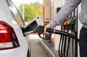 Дізнайтеся, як змінилися ціни на пальне на АЗС 25 червня: бензин, дизель і газ у мережах OKKO, WOG, SOCAR та Укрнафта. Читайте актуальні дані по Україні за добу тут.