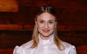 Ольга Мартиновська стала шеф-кухаркою яхтових турів Середземним морем після скандального інтерв’ю. Дізнайтеся подробиці її нової роботи.