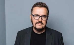 Дізнайтеся, як Олександр Пономарьов уперше з’явився на фото із Софією, яку ЗМІ називають його коханою: подробиці публікації, різниці у віці та реакції — читайте далі