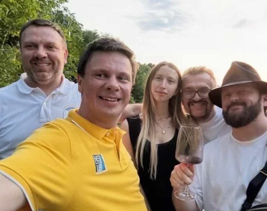 Олександр Пономарьов на фото з обраницею — хто така Софія і що про неї відомо