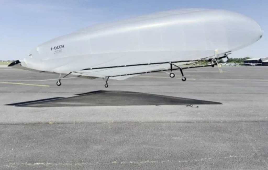 У Франції Celeste Ecoflyers створила надувний безпілотник dAS10: що про нього відомо