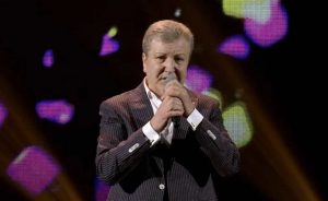 Помер народний артист України Микола Янченко: що відомо про смерть співака, його творчий шлях, пісні та фестиваль «Мамина піч».