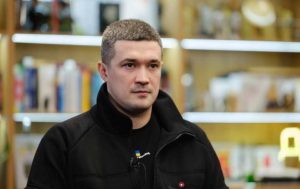 Дізнайтеся, чи залишиться Михайло Федоров у команді Зеленського, яку посаду йому можуть запропонувати та що заявили в Офісі президента. Читайте деталі.