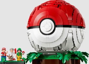 LEGO Pokémon 72154 — великий покебол із 2386 деталей, Пікачу, Іві та тренерами всередині. Дата релізу, ціна й деталі набору.