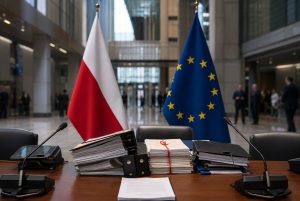 Польща просить Європарламент дозволити затримання Гжегожа Брауна через ігнорування п’яти викликів прокуратури. Дізнайтеся деталі справи та звинувачень.