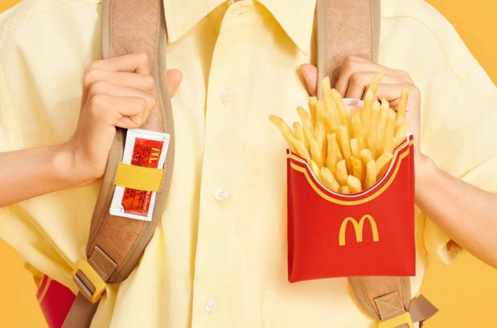 McDonald’s випустив рюкзак у вигляді паперового пакета: яка ціна та тираж новинки в Китаї