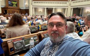 Микита Потураєв подав заяву про складання депутатського мандата та попросив Верховну Раду невідкладно розглянути документ. Читайте подробиці.