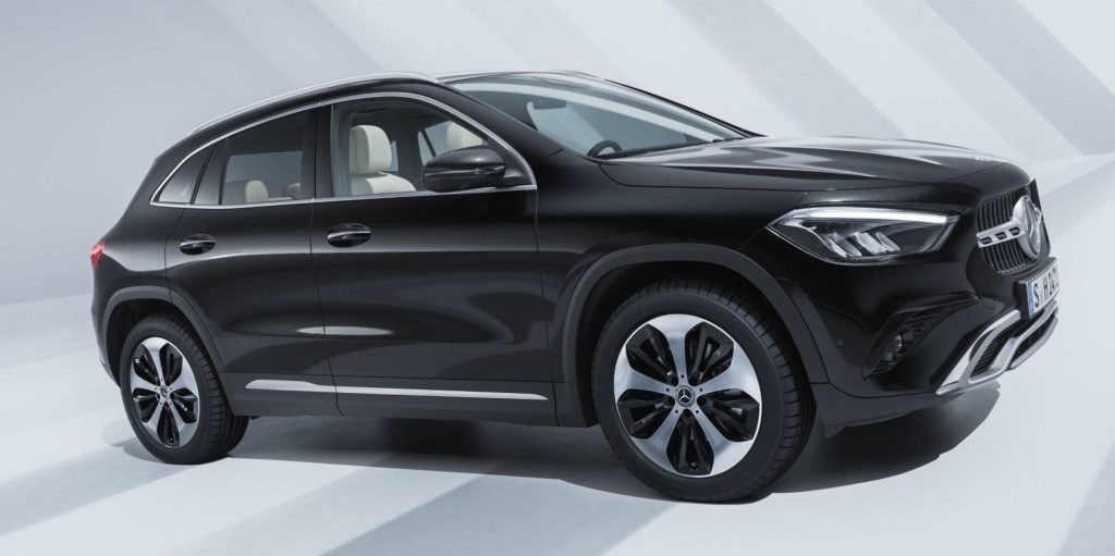 Новий Mercedes-Benz GLA 2026: комплектації, повний привід і дата продажу