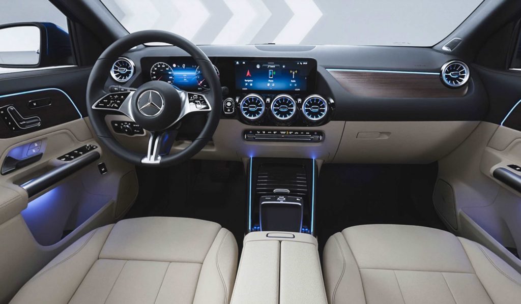 Новий Mercedes-Benz GLA 2026: комплектації, повний привід і дата продажу
