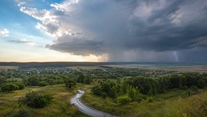 Прогноз погоди в Україні на 27 серпня 2026 року: де пройдуть короткочасні дощі та грози, якою буде температура вночі й удень та сила вітру.