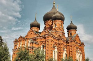 Дізнайтеся, яке свято відзначають 3 серпня 2026 року, кого вшановує церква, чому святкують День кавуна та що відомо про синдром CLOVES.