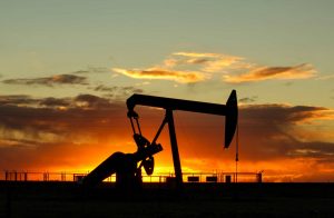 Ціни на нафту 20 серпня зросли до максимуму за три тижні: Brent перевищила $92 за барель через ризики постачання з Близького Сходу. Дізнайтеся деталі.