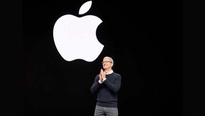Тім Кук 1 вересня залишив посаду CEO Apple після 15 років керівництва. Новим гендиректором став Джон Тернус. Що змінилося в компанії.